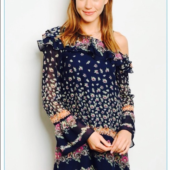 Loveriche boho off shoulder navy dress. Ruffles - Picture 2 of 7